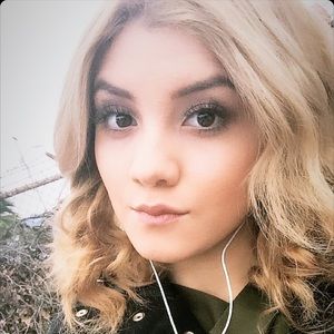 Meet your Posher, Aimee